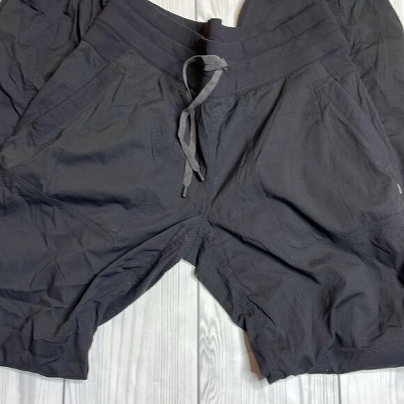 Lululemon Dance Studio Unlined Black size 8 31” inseam full length - Picture 5 of 6